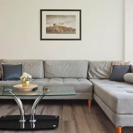 Big Apartment Next To Gordon Beach Plus Free Parking Tel Aviv Exterior photo